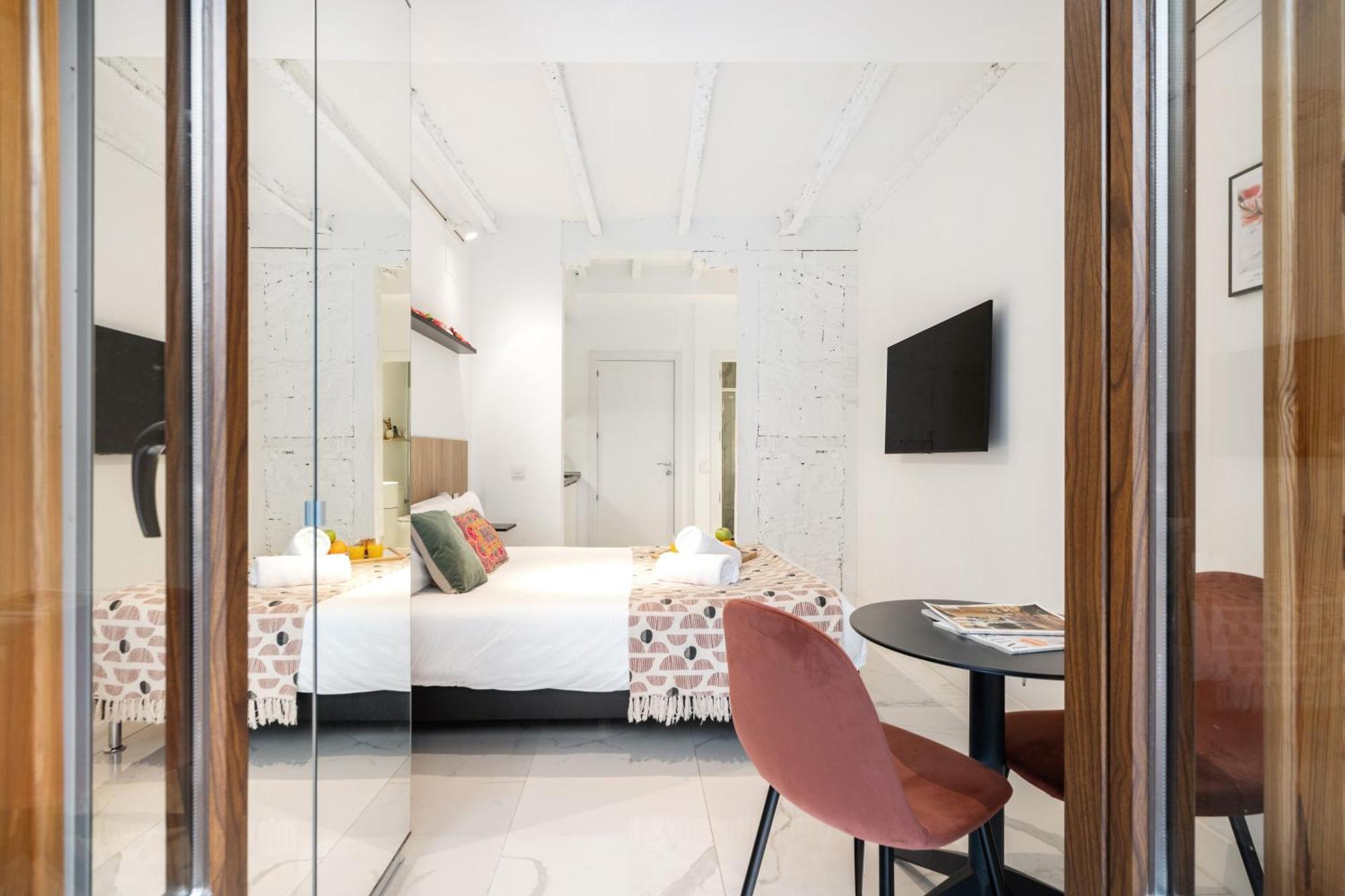 Dobo Madrid Luna 外观 照片