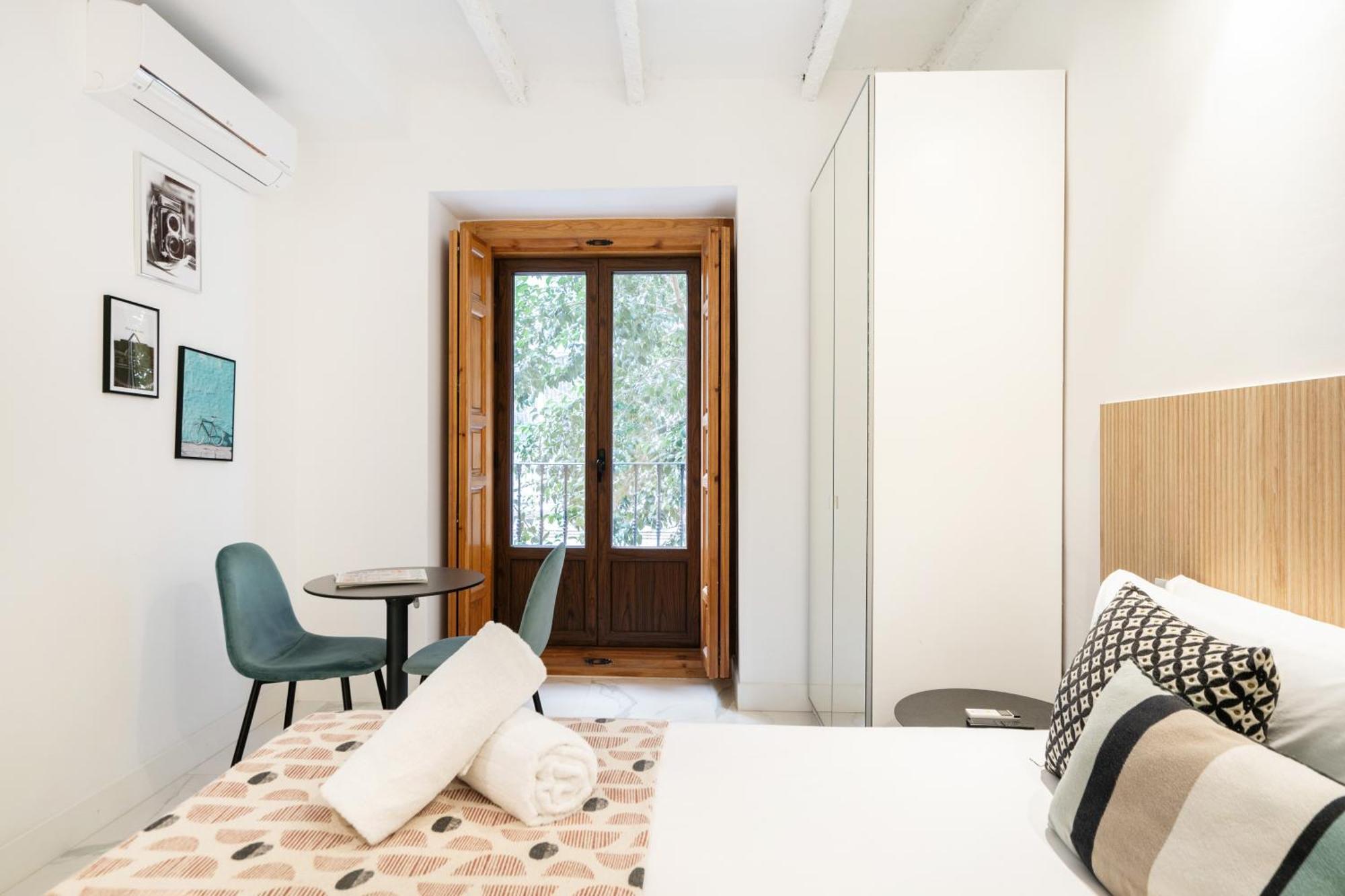 Dobo Madrid Luna 外观 照片