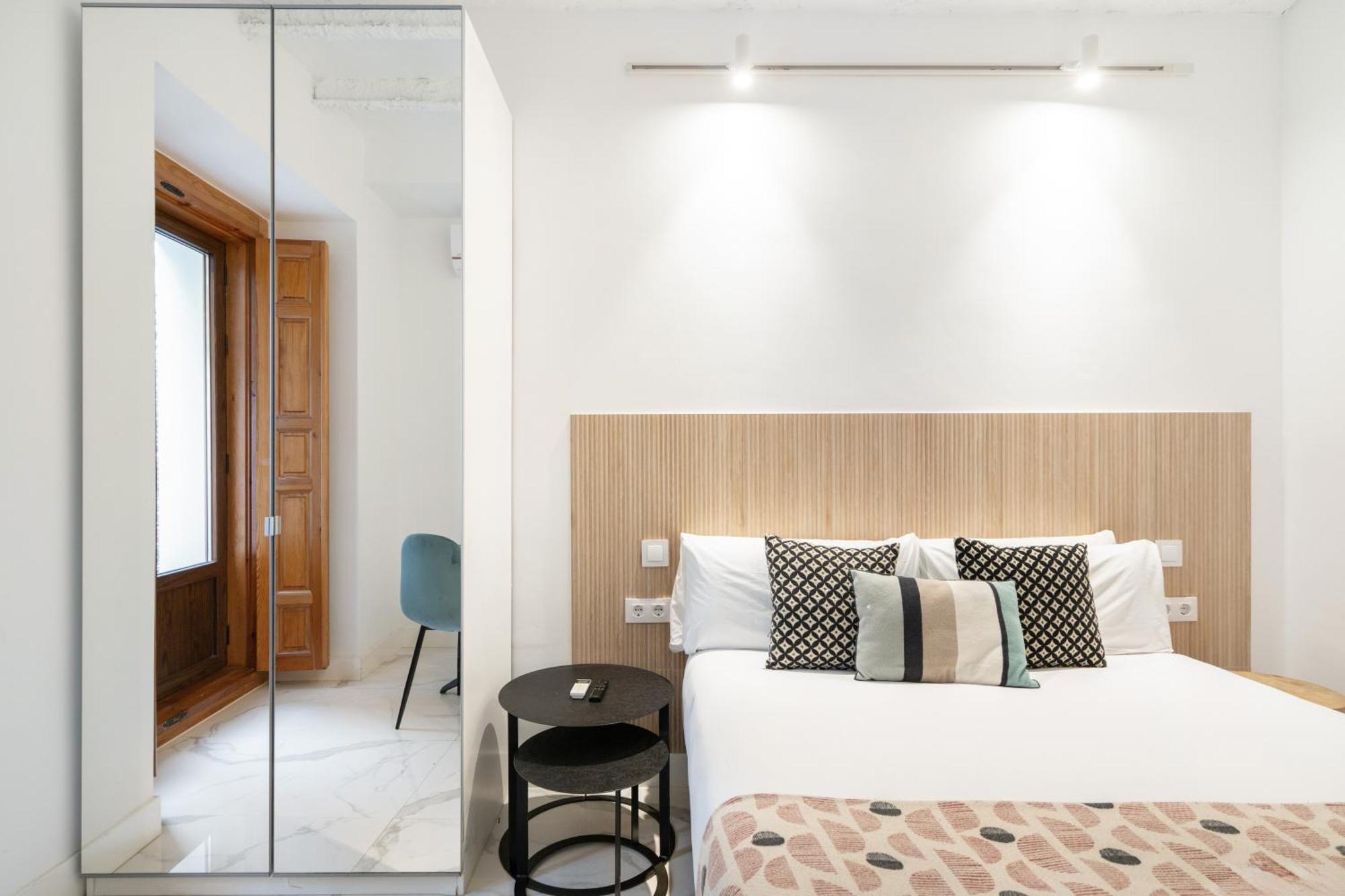 Dobo Madrid Luna 外观 照片